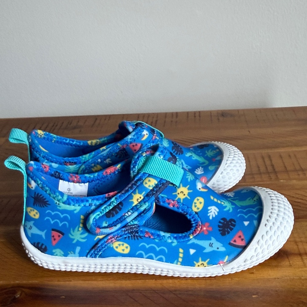 Cat & Jack Toddler Oscar Water Shoes - Picture 2 of 5